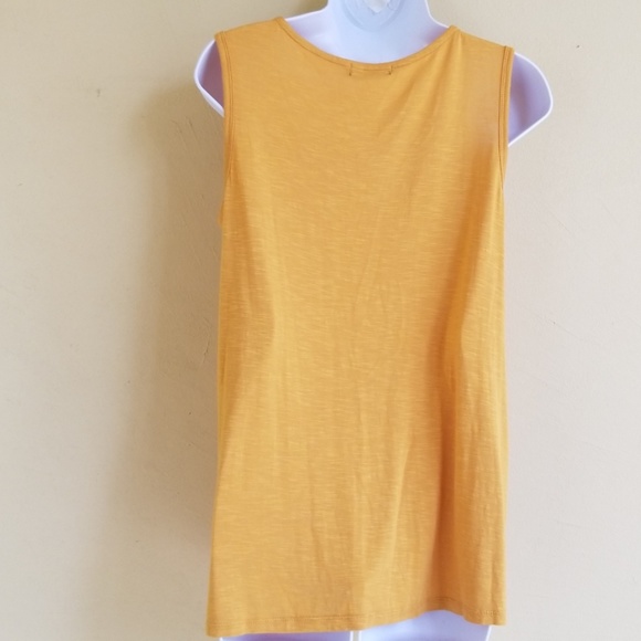 🚫SOLD🚫 Max Jeans Yellow Embroidered Tank Top - Picture 4 of 8